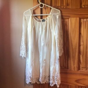 Flowing lace dress |